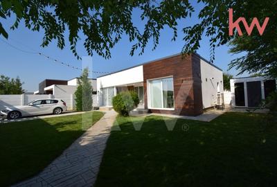 Casa - Bijuterie Arhitecturala cu Panouri Solare si Pompa de Caldura - 2