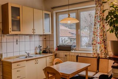 Locuinta cu caracter,doua niveluri,4 camere,terasa,garaj,curte,Centru Istoric Br - 16
