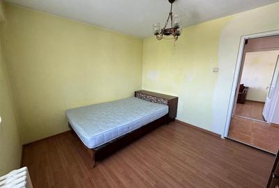 Apartament 3 camere, zona Ultracentrala , etaj 5, liber - 9