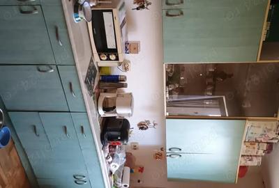 Apartament cu 3 camere decomandat în Micro II - 8