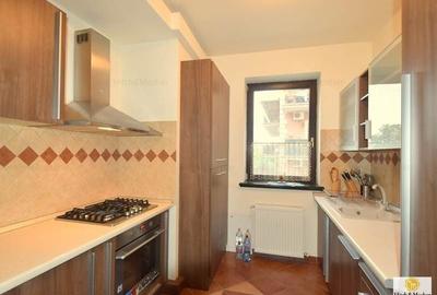 Apartament cu 3 camere semidecomandat, mobilat în Mircea cel Bătrân - 13
