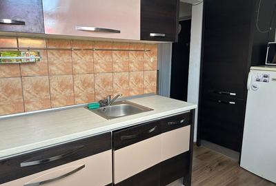 Garsonieră decomandată în Central - 2