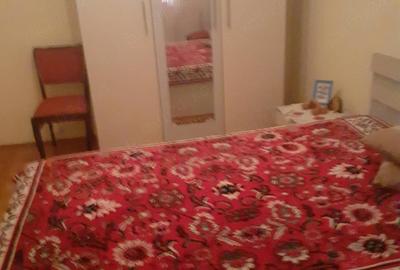 Apartament cu 3 camere decomandat în 5 Călărasi - 1