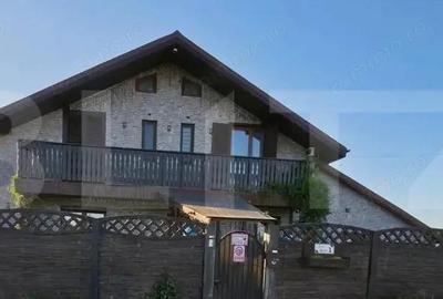 Casă cu 15 camere cu Canalizare în Colonia Bod - 3