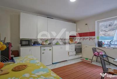 Casă cu 7 camere cu Canalizare în Dâmbul Morii - 15