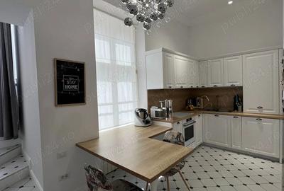 Apartament cu 4 camere în Central