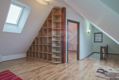 Apartament cu 3 camere decomandat, mobilat în Florilor - 10