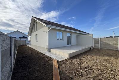 Casă cu 3 camere în Bucovăț - 2