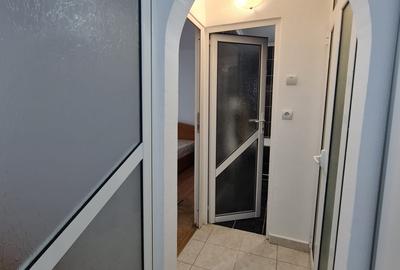 Vanzare apartament 3 camere dec, in Galati, I.C Frimu, Etaj 1, mobilat - 16