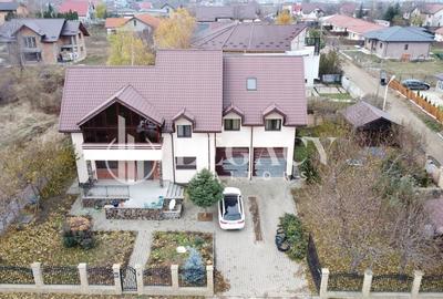 De vânzare - Vilă P+1E+M cu teren generos în Vișan
