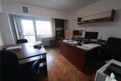 Piata Unirii  chiar la metrou in exclusivitate vanzare 2 camere cu loc de parcar - 5