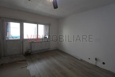 Garsonieră decomandată, mobilată în Decebal - 5