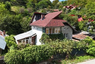 Casa de vanzare zona centrala langa magazinul Penny Brezoi Casa de vanzare zona centrala langa magazinul Penny Brezoi - 1