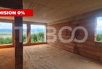 Apartament cu 4 camere decomandat în Cristian - 2