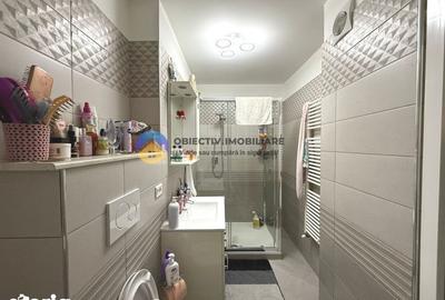 Apartament cu 4 camere decomandat în Săvinești - 8