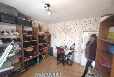 Casă individuală cu 5 camere cu Teren 166 Mp în Central - 9