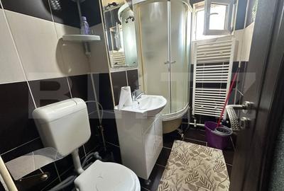 Apartament cu 3 camere, 48 mp, zona Plopilor - 6