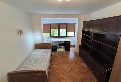 Apartament cu 2 camere decomandat, mobilat în Olimpia-Stadion
