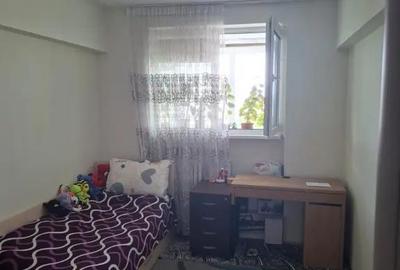 Apartament cu 3 camere decomandat în Central - 2