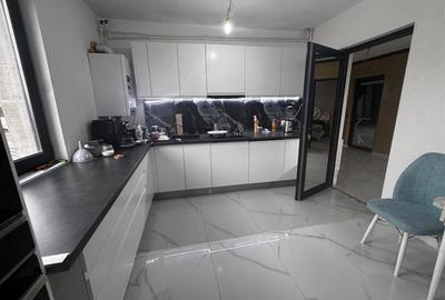 Casă individuală cu 7 camere cu Teren 1100 Mp în Mănești - 14