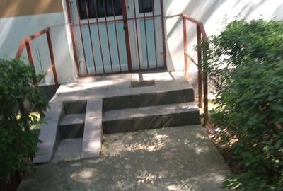 Spațiu comercial, de 50 mp, în Central - 1