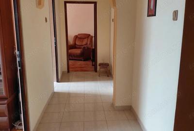 Apartament cu 3 camere decomandat în Micro 21 - 5