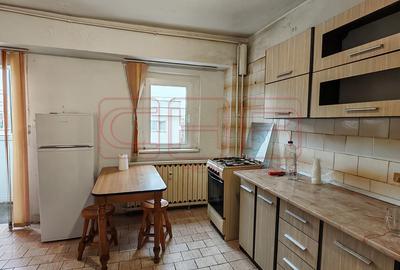 Apartament cu 3 camere semidecomandat în Aviației - 9