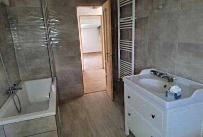 Casă cu 4 camere în Șotrile - 9