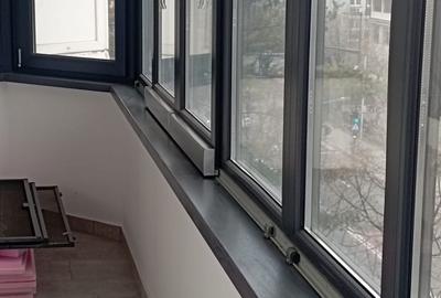 Apartament cu 3 camere decomandat în Traian - 2