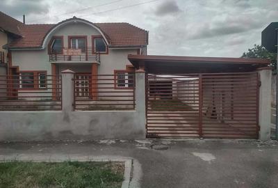 Casă cu 3 camere cu Teren 2400 Mp în Diosig - 9