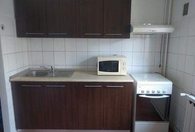 Garsonieră decomandată în Tei - 4