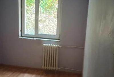 Apartament cu 4 camere decomandat în Sălăjan - 1
