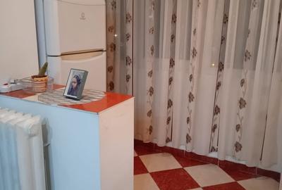 Garsonieră decomandată în Titan - 1