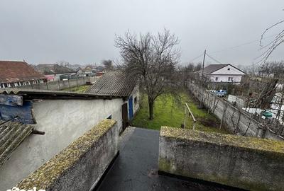 Casă cu 2 camere cu Teren 70 Mp în Malu Mare - 1