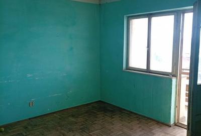 Apartament cu 2 camere decomandat în Roșiori - 1