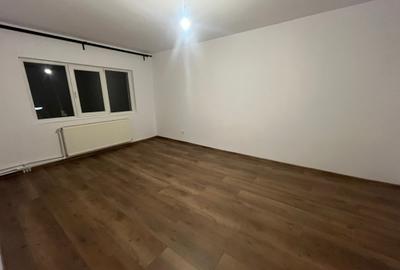 Apartament 3 camere etaj 1 - Inspectoratul Scolar - 69 mp - 12