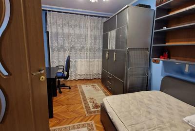 Apartament cu 3 camere în Central - 3