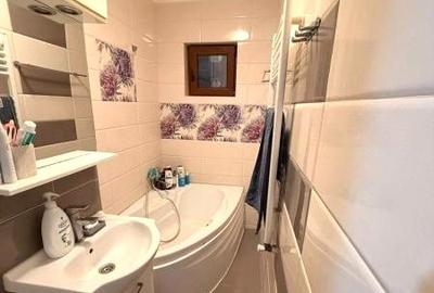Apartament cu 3 camere semidecomandat în Tomis Nord - 3