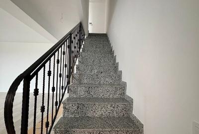 Duplex cu 4 camere cu Teren 325 Mp în Domnești - 12