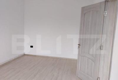 Casa de vanzare, cu 6 camere, 288 mp, zona Voinesti - 4