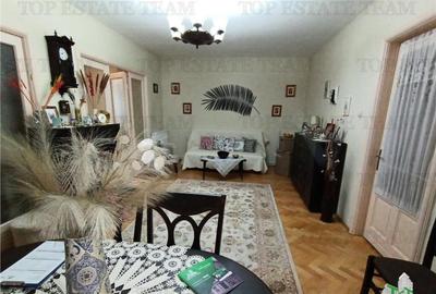 Apartament cu 4 camere decomandat în Central - 11