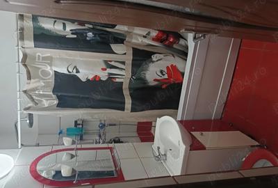 Apartament 3 camere decomandat - 1