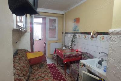 2 decomandate ,etaj 2 - 4