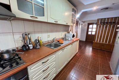 Apartament trei camere decomandat de vanzare in Aiud - 9