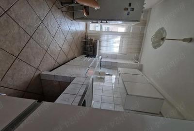 Apartament cu 3 camere decomandat în Central - 8
