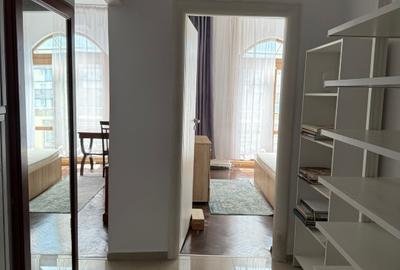Închiriez apartament 2 camere decomandat 56 mp etaj 5 în mijlocul capitalei - 2