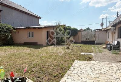 Casă cu 2 camere cu Teren 1200 Mp în Sânmartin - 4