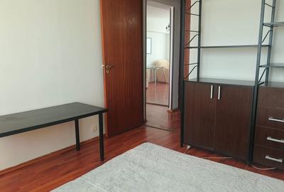 Apartament cu 3 camere semidecomandat în Obor - 1