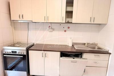 Apartament cu 3 camere decomandat, mobilat în Rahova - 10