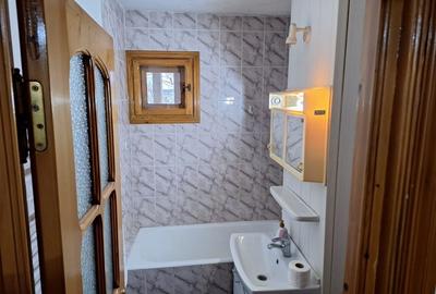 Apartament cu 3 camere decomandat în Central - 1